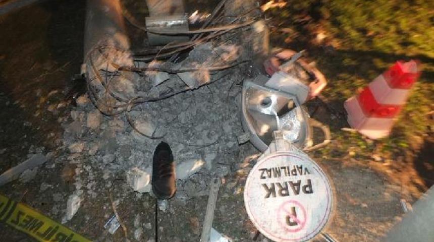 Boz&uuml;y&uuml;k'te kaza: 1 &ouml;l&uuml;, 1 yaralı