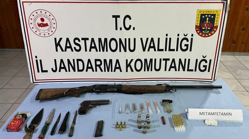Kastamonu'da d&uuml;zenlenen uyuşturucu operasyonunda 7 ş&uuml;pheli yakalandı