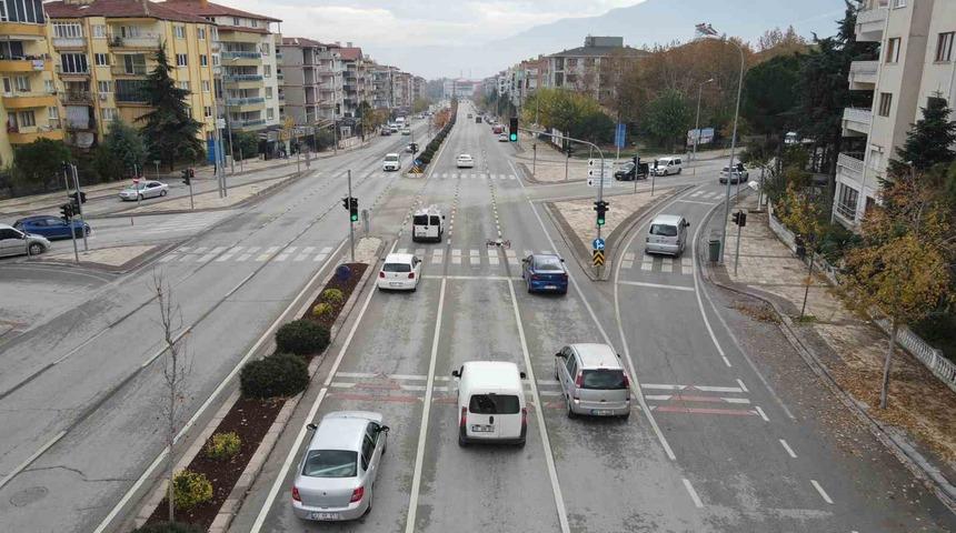 Uyanık sürücüler dron kamerasından kaçamadı