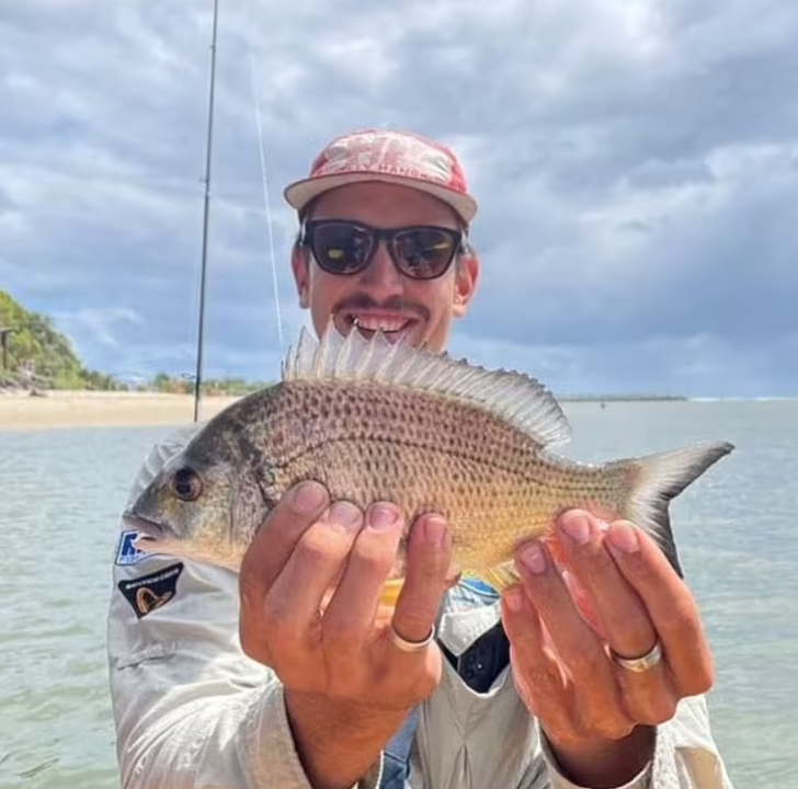 Eğlenmek için gitmişlerdi kabusa döndü! Metrelerce derin çukuru görmeyince içine düştü... Diri diri gömülen adam hayatını kaybetti G2