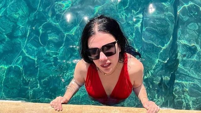 Sosyal medyada sütyen tartışması! Pucca: Sütyenim bile yok...