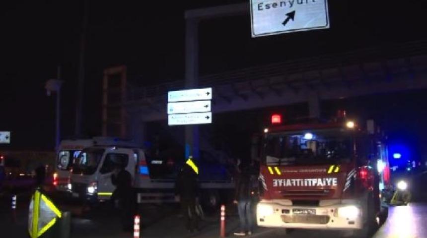 Avcılar'da trafik kazası, 2'si ağır 3 yaralı