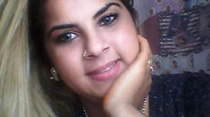 Babasını &ouml;ld&uuml;rd&uuml;, annesiyle birlikte tutuklandı