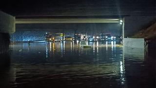 Gaziantep'te yollar göle döndü! Sağanak hayatı felç etti