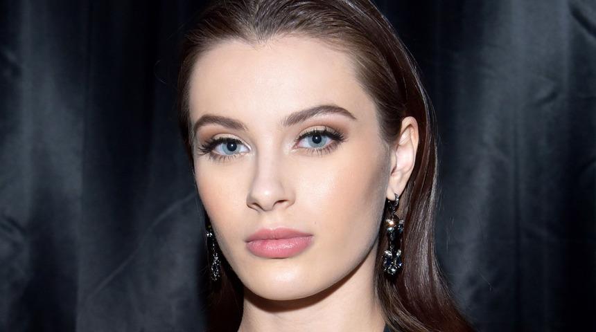 Lana Rhoades yeni imajını görücüye çıkarttı! Kısa saçlarına veda ettiği paylaşımı beğeni topladı