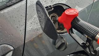 BENZİN FİYATLARI SON DAKİKA: Motorinden sonra akaryakıta üçüncü indirim! Litresi 33 liranın altına geriledi (9 Aralık Cumartesi güncel benzin-mazot fiyatı)