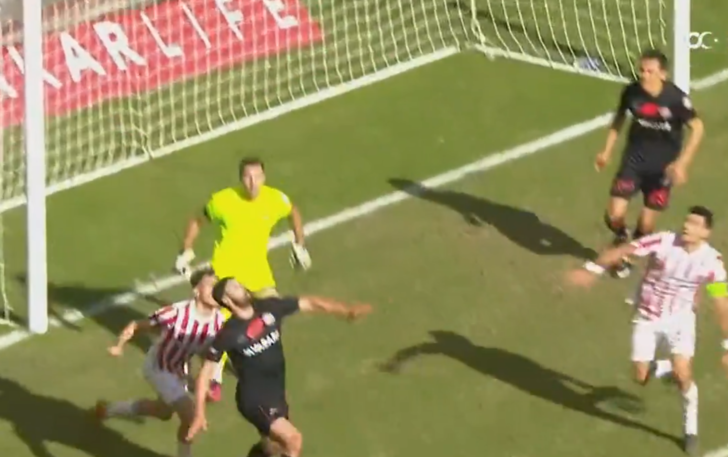 Fatih Karagümrük forması giyen Güven Yalçın çok acayip bir gole imza attı! G4