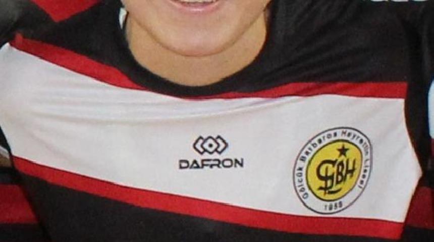 Beyin kanaması ge&ccedil;iren gen&ccedil; sporcu &ouml;ld&uuml;