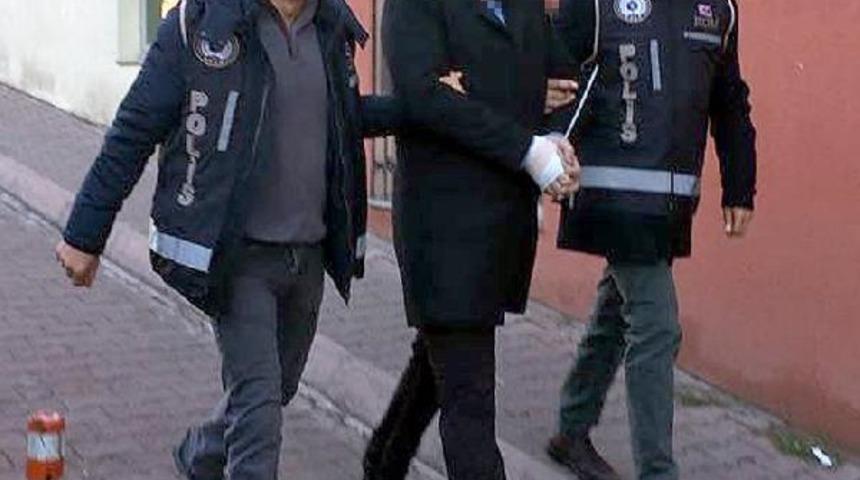 Sahte paralarla yakalanıp gözaltına alındı