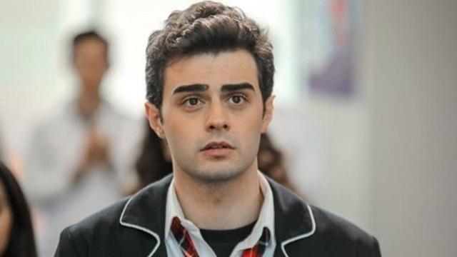 Kardeşlerim Ömer ölüyor mu, diziden ayrıldı mı? Kardeşlerim'in Ömer'i Yiğit Bilal Koçak kimdir?