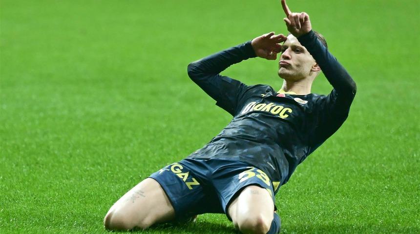 Derbiye damga vuran Sebastian Szymanski, Beşiktaş karşısında kariyer rekoru kırdı!