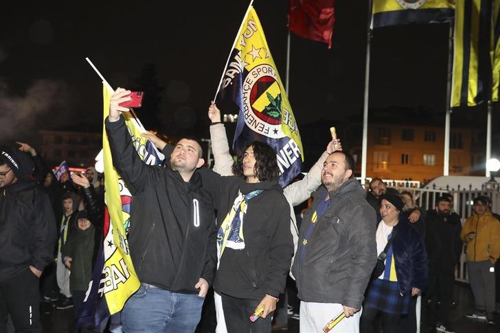 Fenerbahçe'ye Beşiktaş derbisinin ardından coşkulu karşılama! G3