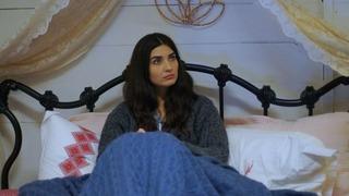 Tuba Büyüküstün hem saçı hem de elbisesiyle olay oldu! Ay çok rüküş