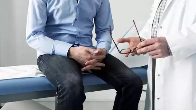 Her 8 erkekten biri bu hastalıktan muzdarip! Ailenizde varsa hemen harekete geçin, kanser olabilirsiniz