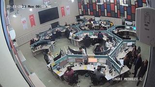 112 Acil Çağrı Merkezinde telefonların susmadığı o gece! Batman’da 4 kişinin öldüğü selde yaşadıklarını böyle anlattılar: 6 Şubat depremine gittim tekrardan