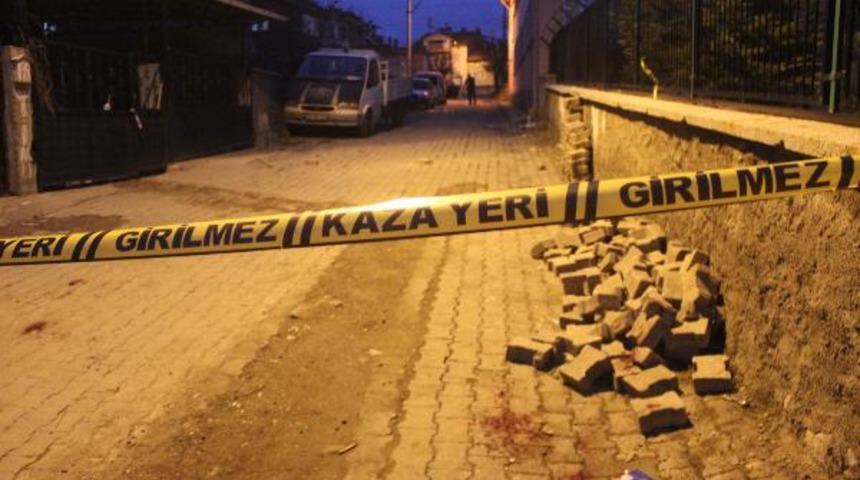Kiracıyla kavga etti, araya giren damadını öldürdü, 7 kişi yaralandı