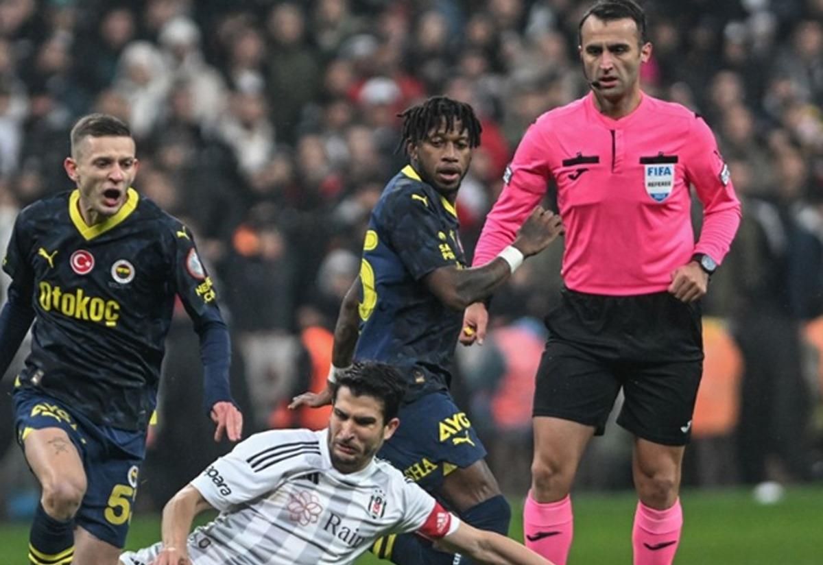 Beşiktaş x Fenerbahçe maçının hakemi Atilla Karaoğlan'ın performansını