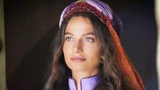 Gülcan Arslan davetin yıldızı oldu! Tarzıyla sosyal medyayı salladı