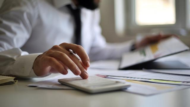 AYM’den emekliler için karar! 14 Haziran’dan itibaren geçerli oldu: EYT’lileri de etkileyecek, bu işlerde çalışamayacaklar