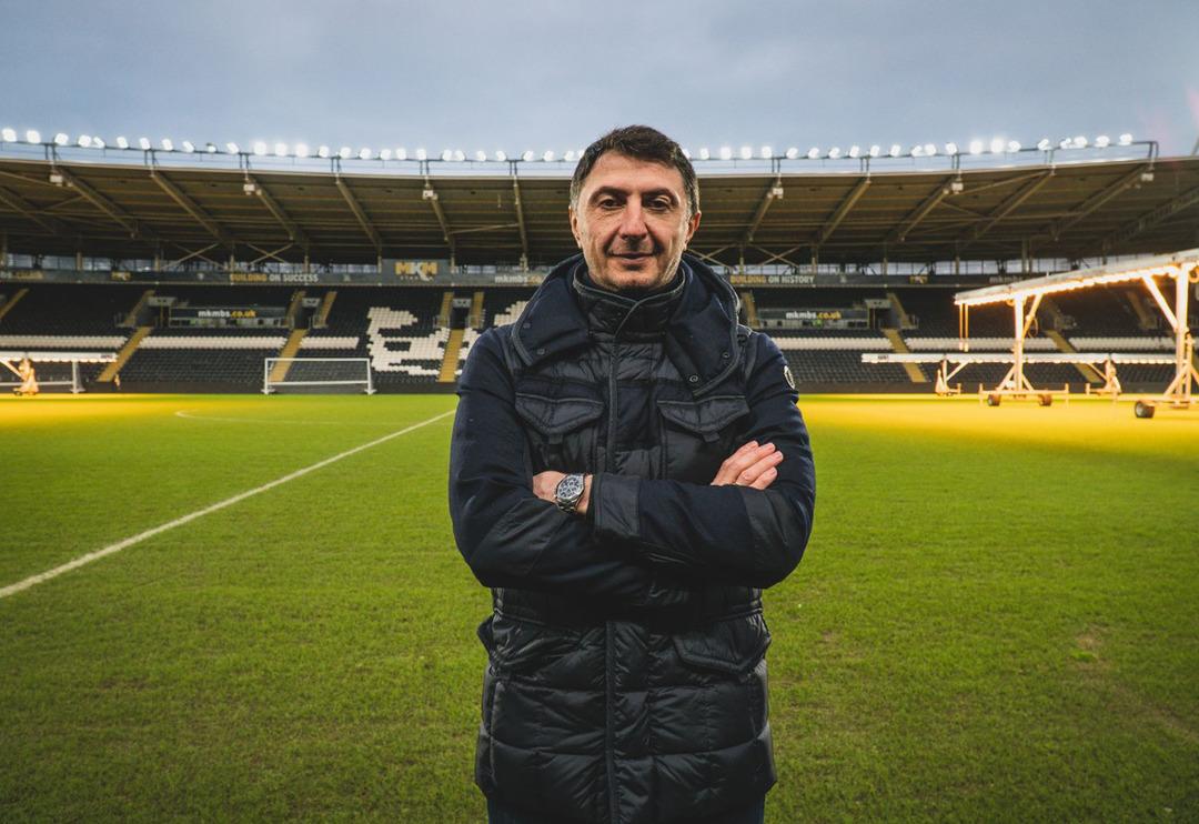 Şota Arveladze T&uuml;rkiye'ye geri d&ouml;nd&uuml;! Fatih Karag&uuml;mr&uuml;k, Alparslan Erdem'in ayrılığından dakikalar sonra resmi a&ccedil;ıklamayı yaptı