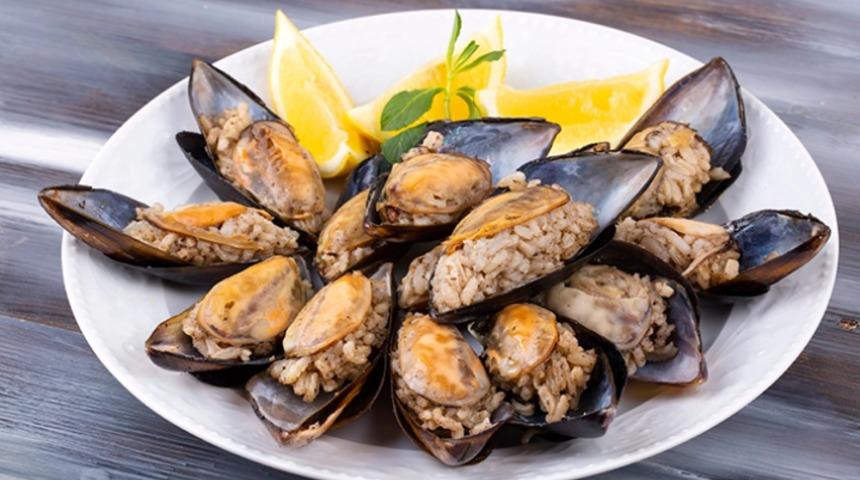 MASTERCHEF MİDYE DOLMA TARİFİ! Evde kolay ve sağlıklı midye dolma nasıl yapılır? İşte malzemeler