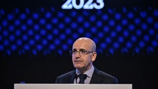 Mehmet Şimşek'ten 'Vergiyi tabana yayacağız' sözlerine açıklık: 'Yanlış anlaşıldım...'