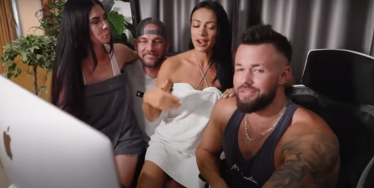 Çokeşli ilişkilerini savundu! Sosyal medyadan tepki topladı... "Kocamı en iyi arkadaşım ve onun kocasıyla paylaşıyorum" G1