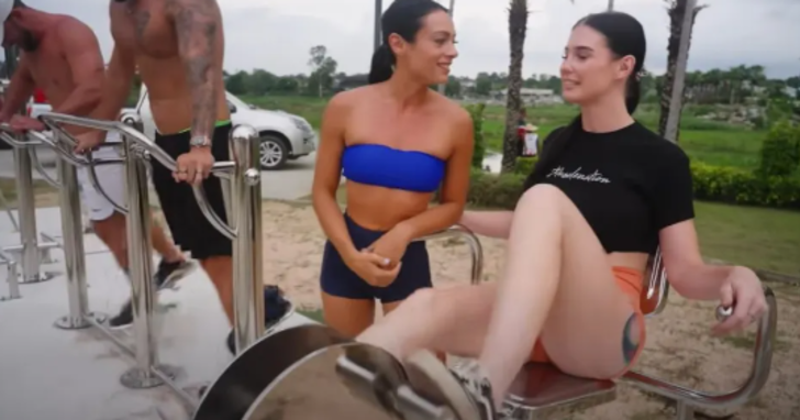 Çokeşli ilişkilerini savundu! Sosyal medyadan tepki topladı... "Kocamı en iyi arkadaşım ve onun kocasıyla paylaşıyorum" G2