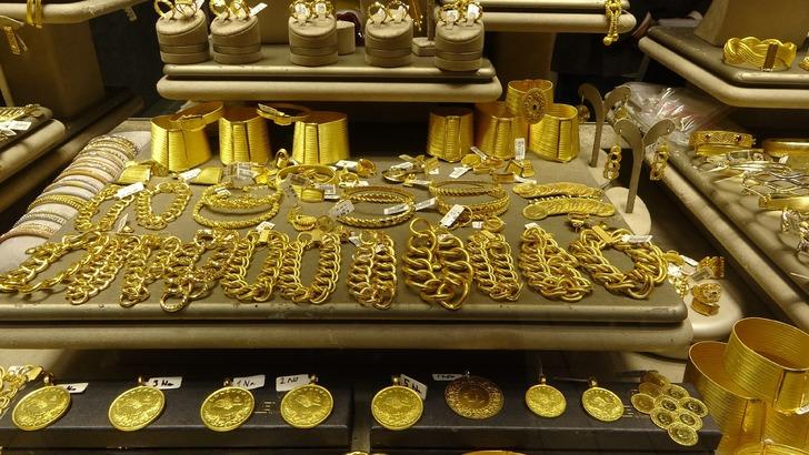 Altının gram fiyatı yükselişi Trabzon hasır bileziği fiyatlarını katladı! Kuyumcular 2024 için tek tek altın tahminlerini açıkladı: ‘Gün içindeki 20-30 lira panik etmesin…’ G2