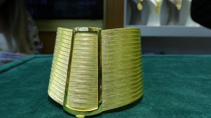 Altının gram fiyatı yükselişi Trabzon hasır bileziği fiyatlarını katladı! Kuyumcular 2024 için tek tek altın tahminlerini açıkladı: ‘Gün içindeki 20-30 lira panik etmesin…’ G3