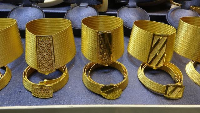 Altının gram fiyatı yükselişi Trabzon hasır bileziği fiyatlarını katladı! Kuyumcular 2024 için tek tek altın tahminlerini açıkladı: ‘Gün içindeki 20-30 lira panik etmesin…’