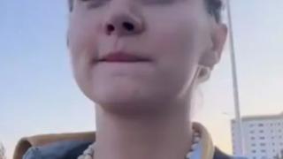 Türk gezgin Etiyopya'da tacize uğradı! O anları saniye saniye kaydetti... Öpmek için yanına böyle yaklaştı