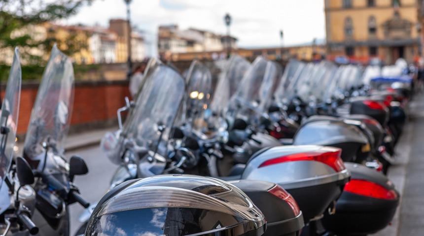 İkinci el otomobilden sonra sıra motosiklette! Bir ilk yaşanmıştı: Onlara da 6 ay 6 bin kilometre sınırı getirildi 