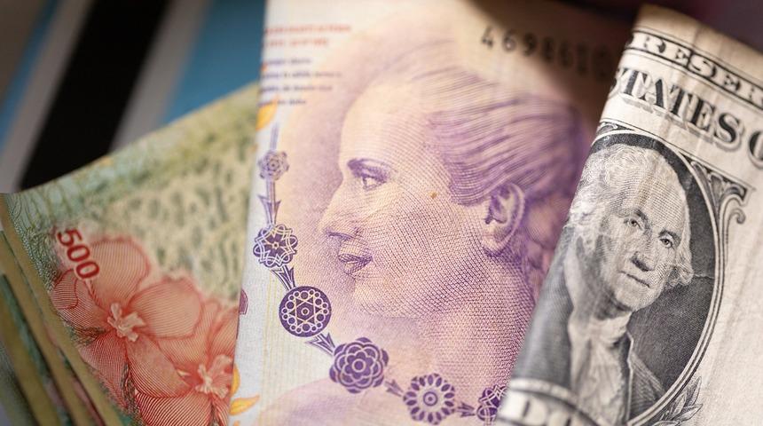 Dolar karşısında parasını yüzde 50 devalüe edecek! Arjantin'den 'peso' kararı