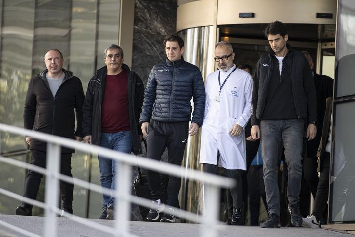 Ankaragücü Çaykur Rizespor maçı sonrası yumruklu saldırıya uğrayan Halil Umut Meler hastaneden taburcu oldu! İşte ilk görüntüler G1