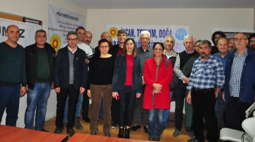 İmzacı akademisyenlere ilk duruşma öncesi destek açıklaması