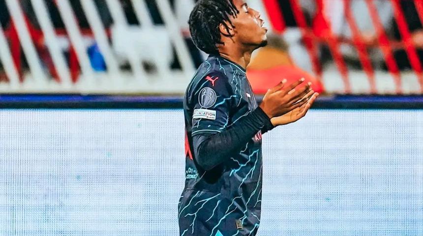 Şampiyonlar Ligi'nde tarihi gece! 20 yaşındaki gen&ccedil; oyuncu gol&uuml; attı, Guardiola kariyerinde ilk kez 6'da 6 yaptı