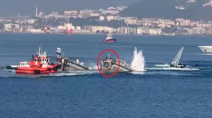 Batma anı saniye saniye kaydedildi! İzmit Körfezi'nin ortasında can pazarı