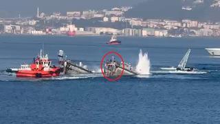 Batma anı saniye saniye kaydedildi! İzmit Körfezi'nin ortasında can pazarı