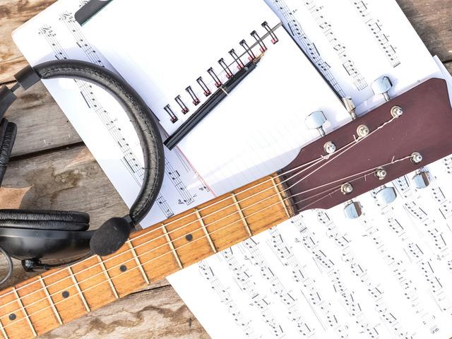 Şarkı sözü nasıl yazılır? Şarkı sözü yazmak kolay mı, şarkı sözü yazmak için gerekenler nelerdir?