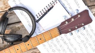 Şarkı sözü nasıl yazılır? Şarkı sözü yazmak kolay mı, şarkı sözü yazmak için gerekenler nelerdir?