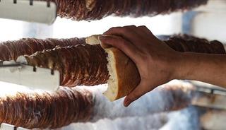 Yemeden önce mutlaka bu soruyu sorun! Kokoreç severleri kara kara düşündürecek yeni iddia: Ameliyat ipliği için gelen ithal bağırsaklar konuyor