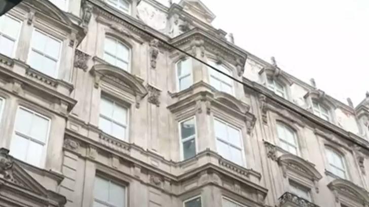 İstiklal Caddesi'ndeki 126 yıllık tarihi bina icradan satılık! 6 yıl önce 450 milyona satılamamıştı... İşte 2023'te Rumeli Han için istenen rakam G4