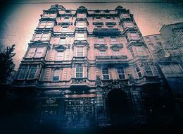 İstiklal Caddesi'ndeki 126 yıllık tarihi bina icradan satılık! 6 yıl önce 450 milyona satılamamıştı... İşte 2023'te Rumeli Han için istenen rakam