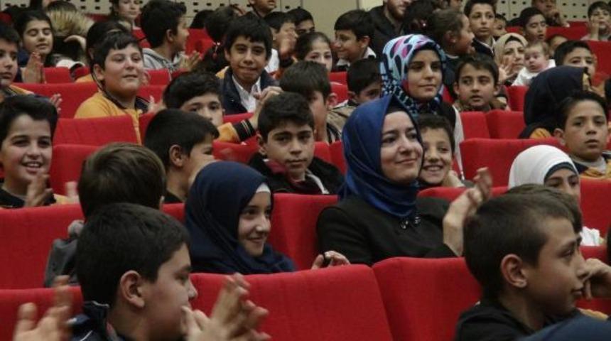 Bakan Kaya: Dünyanın en zengin ülkesi değiliz ama en cömerti olduğumuz kesin