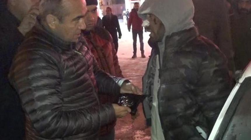 Üzerinde bomba süsü düzenek çıkan şüpheli serbest bırakıldı