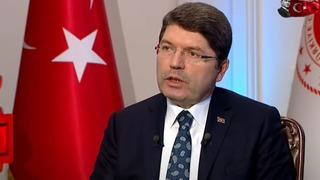 Halil Umut Meler'e yumruklu saldırıyla ilgili yeni gelişme! Bakan Tunç duyurdu: Soruşturma tamamlandı, dava açıldı