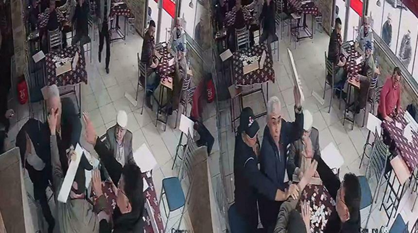 Kahvehanedeki istekalı kavga sosyal medyanın gündemine oturmuştu! Emekli arkadaşlar barıştı