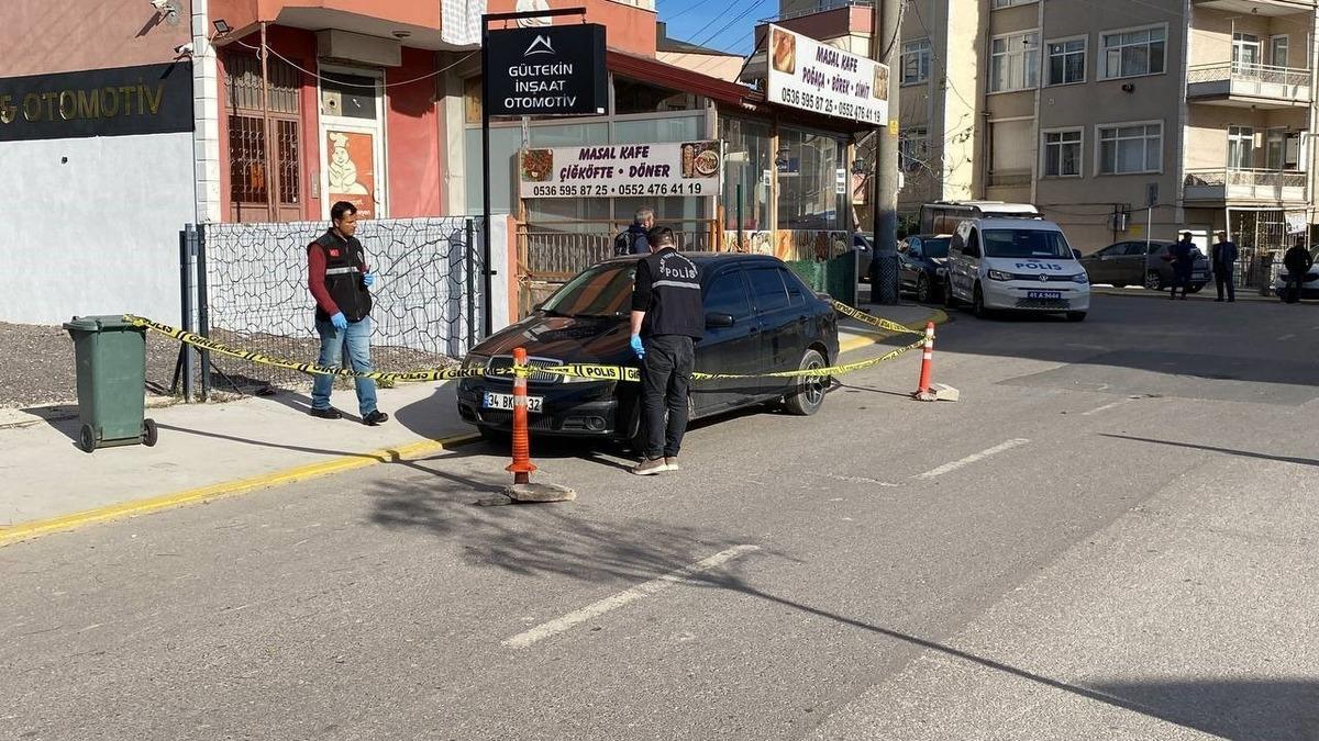 Yaşlı adamı otomobilde sırtından vurarak &ouml;ld&uuml;ren zanlı yakalandı