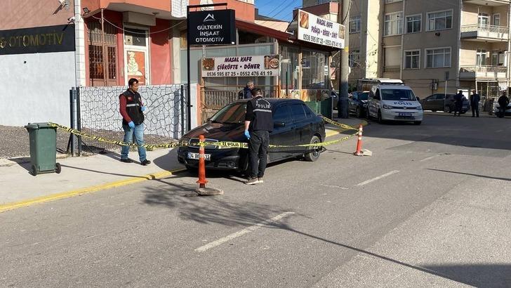 Yaşlı adamı otomobilde sırtından vurarak öldüren zanlı yakalandı G1